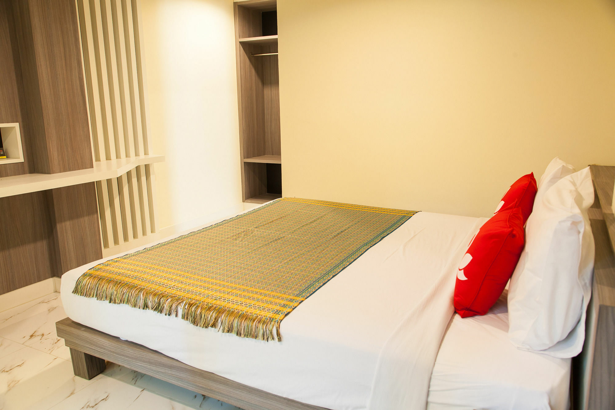 Zen Rooms Samsen 3 Bangkok Buitenkant foto